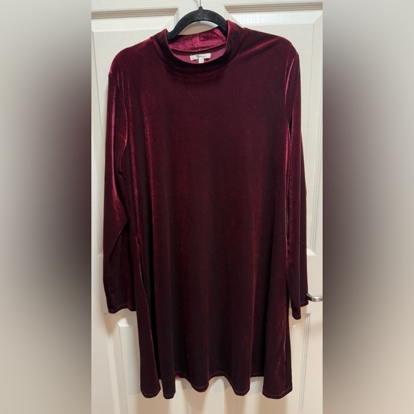 Maurices Dresses & Skirts - Maurices Velvet Dress in Rich Wine size XL